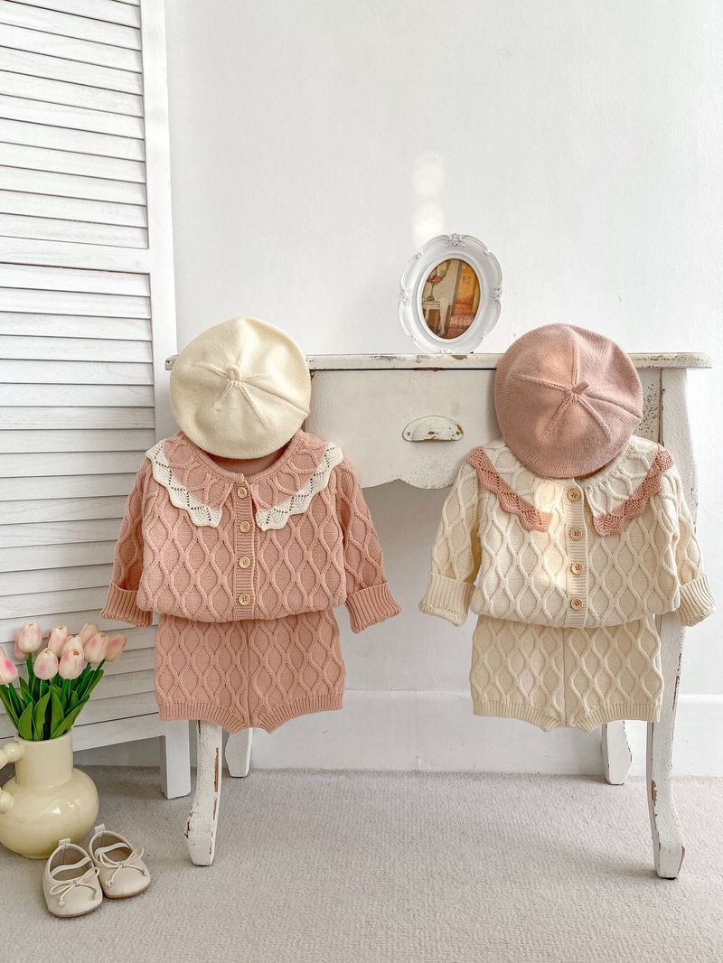 Ensemble pull bébé printemps 2024 style occidental bébé fille tricoté diamant cardigan manteau coton fil short ensemble deux pièces_voghion.com