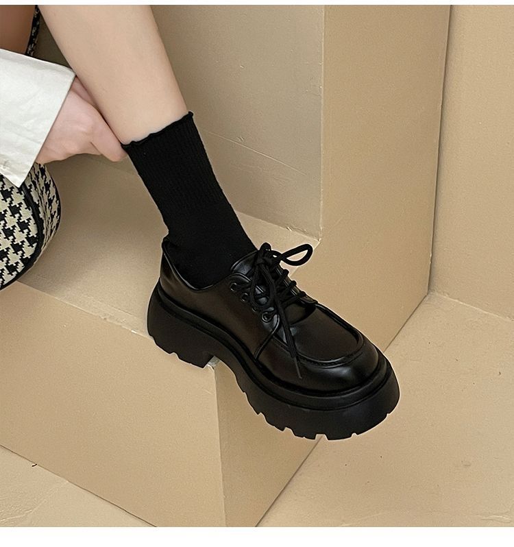 Scarpe in pelle con suola spessa 2024 Nuove scarpe JK in stile retrò britannico primavera e autunno, mocassini con lacci e gonna versatile neri_voghion.com
