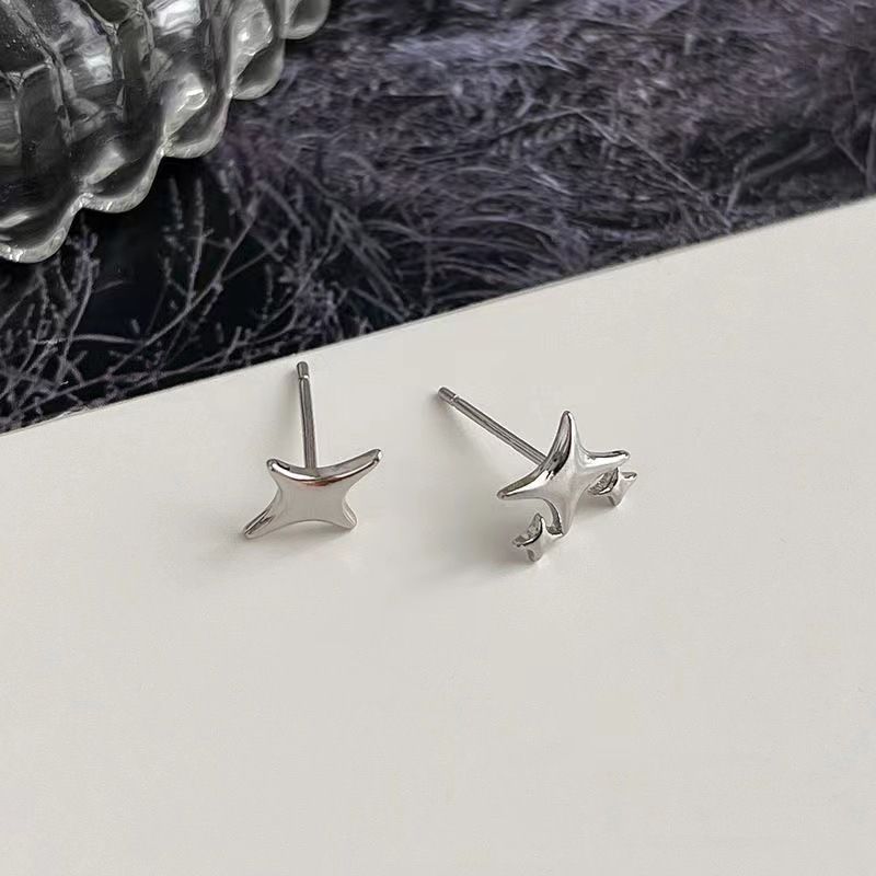 Can Be Worn Without Pierced Ears Mini Four-Cornered Star Stud Earrings Ear Clips Extremely Simple Daily Commuting_voghion.com