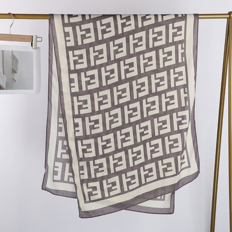 Neues unregelmäßiges, schlichtes, geometrisches Buchstaben-Modisches Design, quadratischer langer Schal für Damen, Reise-Outfit_voghion.com