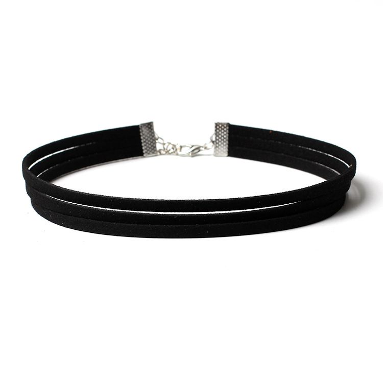 Nuovi accessori moda, collana girocollo corta con collare a catena per donna Instagram_voghion.com
