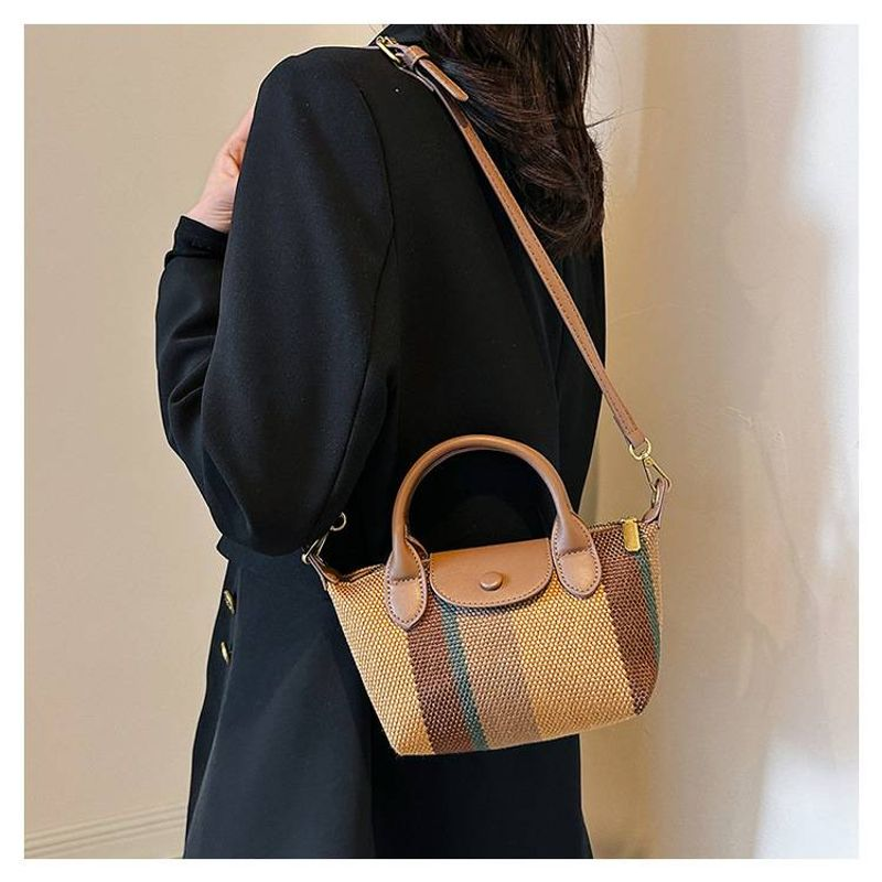 Die neue tragbare Knödeltasche Trendlinie von hochwertigen Stoffstreifen Single-Shoulder Crossbody Bag_voghion.com