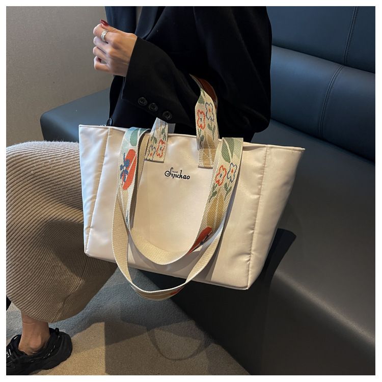 Borsa a tracolla floreale Borsa a tracolla in nylon con logo ricamato impermeabile Nuova borsa a tracolla di grande capacità_voghion.com