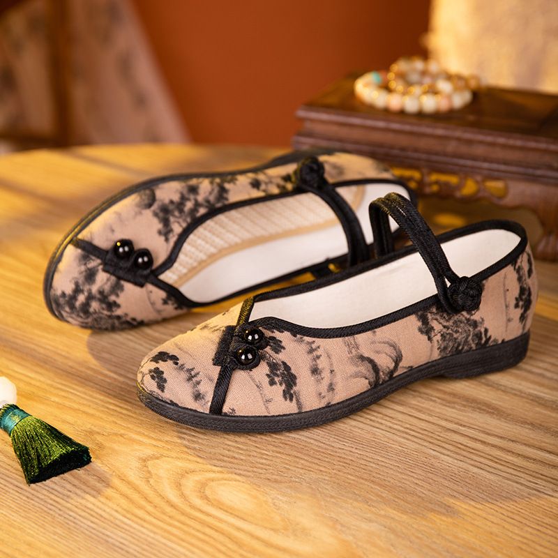 Damenschuhe Frühling Neuer Stil Alte Peking-Stoffschuhe Ethnische Mutter Mittleren Alters Und Älterer Weicher Boden Antiker Stil Bestickte Schuhe Damen_voghion.com