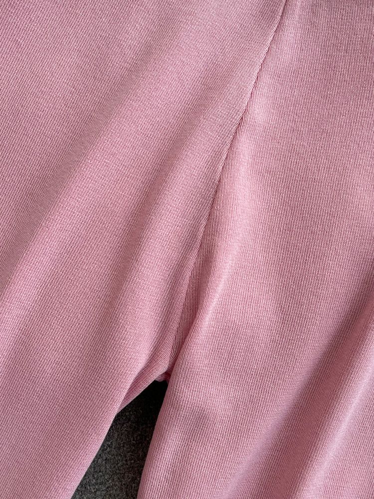 2024 Nuevo traje de moda para mujer primavera estilo coreano cuello en V suelto contraste de color tejido de dos piezas cintura alta pantalones de pierna ancha_voghion.com