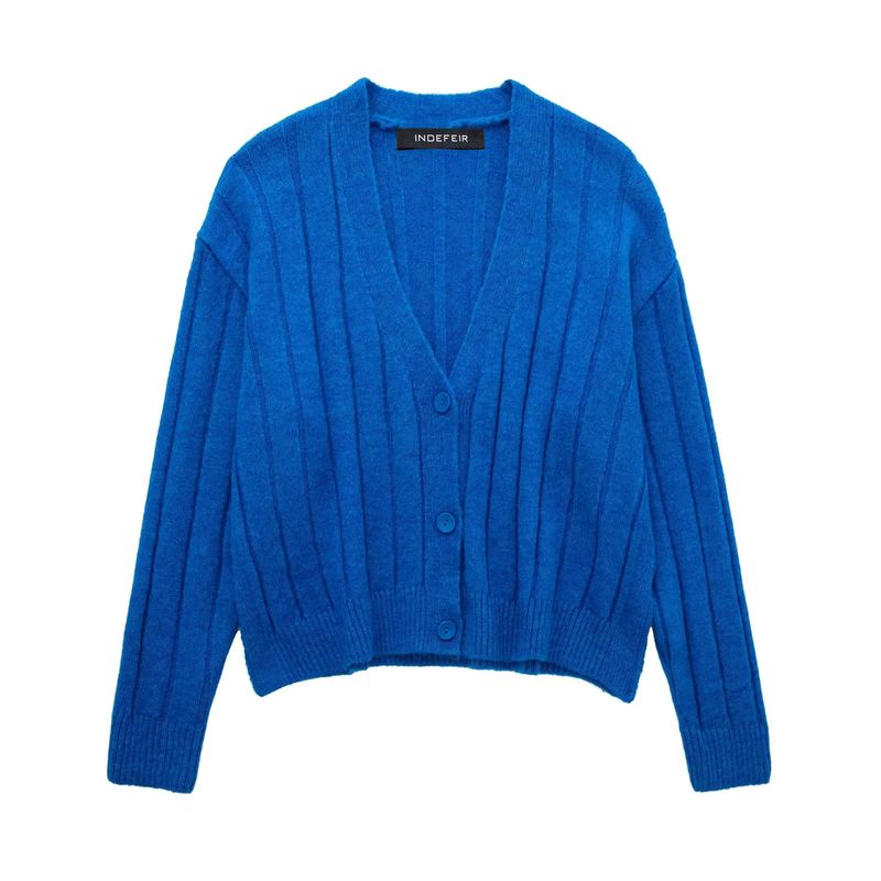 Giacca in maglia a coste con scollo a V e nuova moda da strada autunno/inverno 2024 da donna_voghion.com