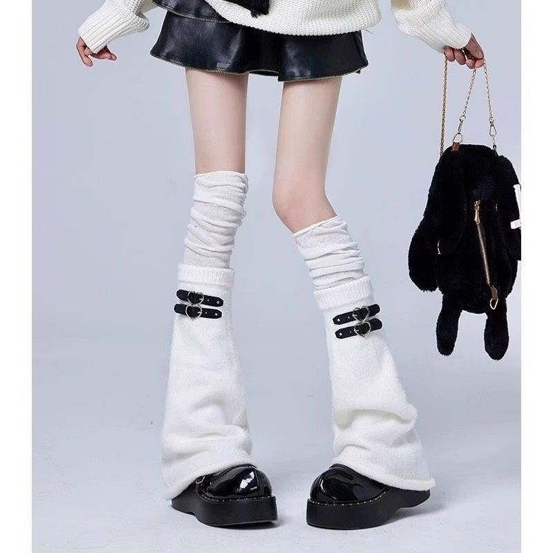 Scaldamuscoli neri larghi con fibbia in pelle e anello punk, per cosplay, sottocultura Y2K, calzini morbidi sopra il ginocchio, stile versatile_voghion.com