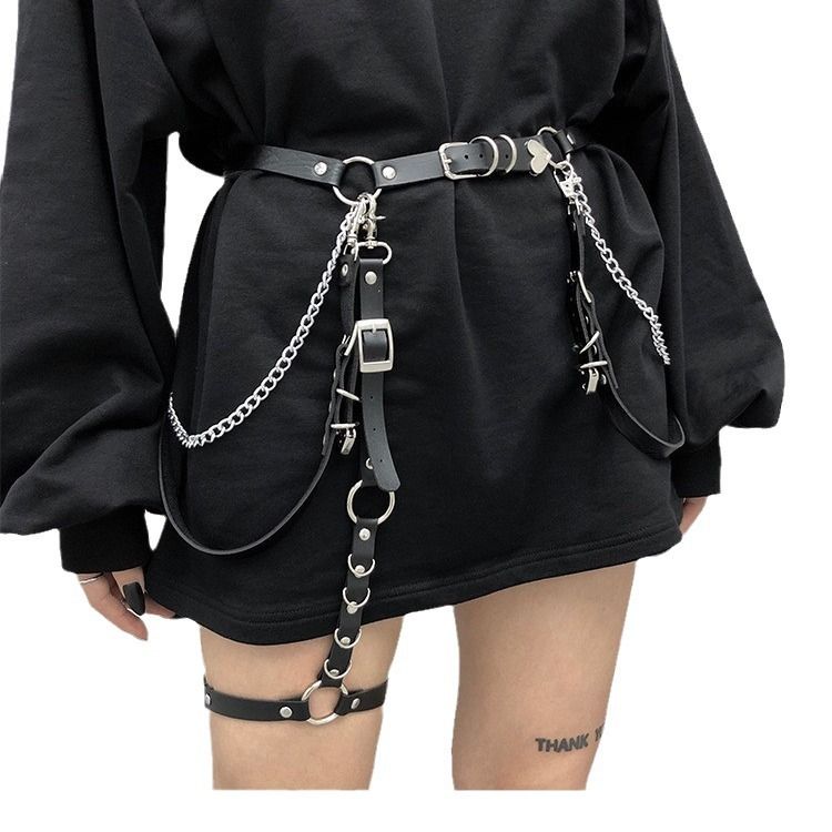 Nuova cintura versatile punk con tracolla stile Harajuku, accessorio in pelle con catena, anello per gamba JK integrato_voghion.com
