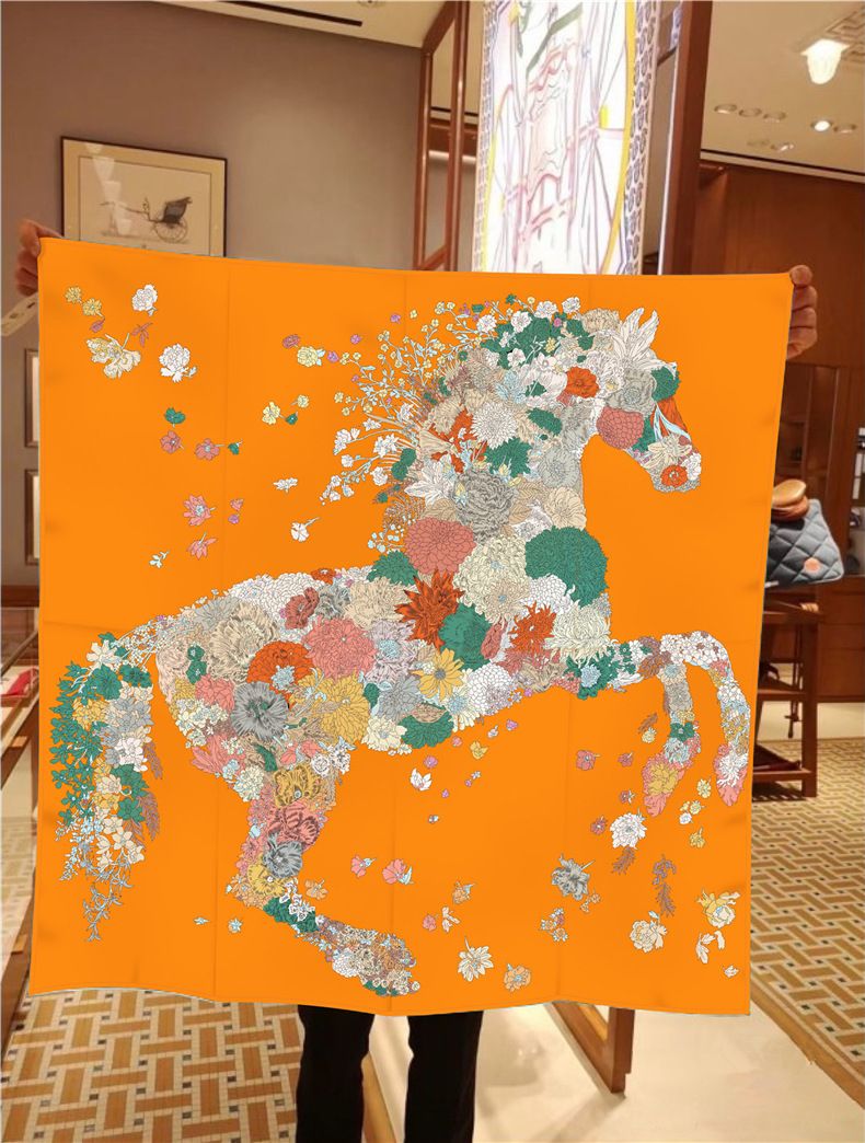 2024 Nuova sciarpa di lusso leggera quadrata stampata in seta con twill di cavallo colorato_voghion.com