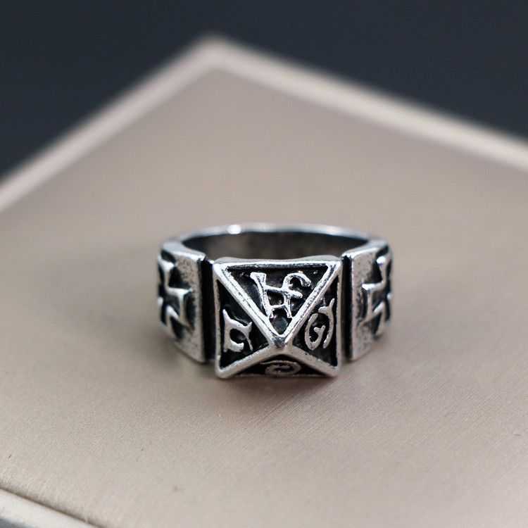 New men's exaggerated hip-hop fashion punk animal shaped ring closure model complete_voghion.com