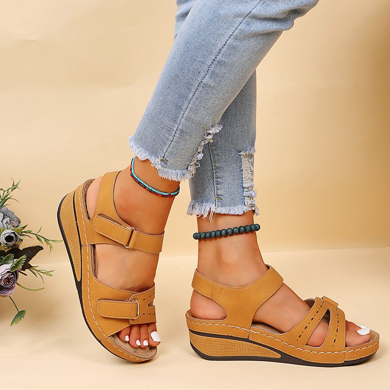 Nuovi sandali stile romano con bocca di pesce grandi casual 2024 Capispalla da donna in velcro Shake Line Shoes_voghion.com