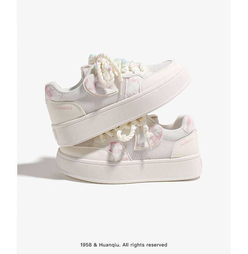 Sneakers casual con suola spessa in mesh, un successo popolare, sneakers a forma di cuore per donna, traspiranti e da studente, bianche._voghion.com