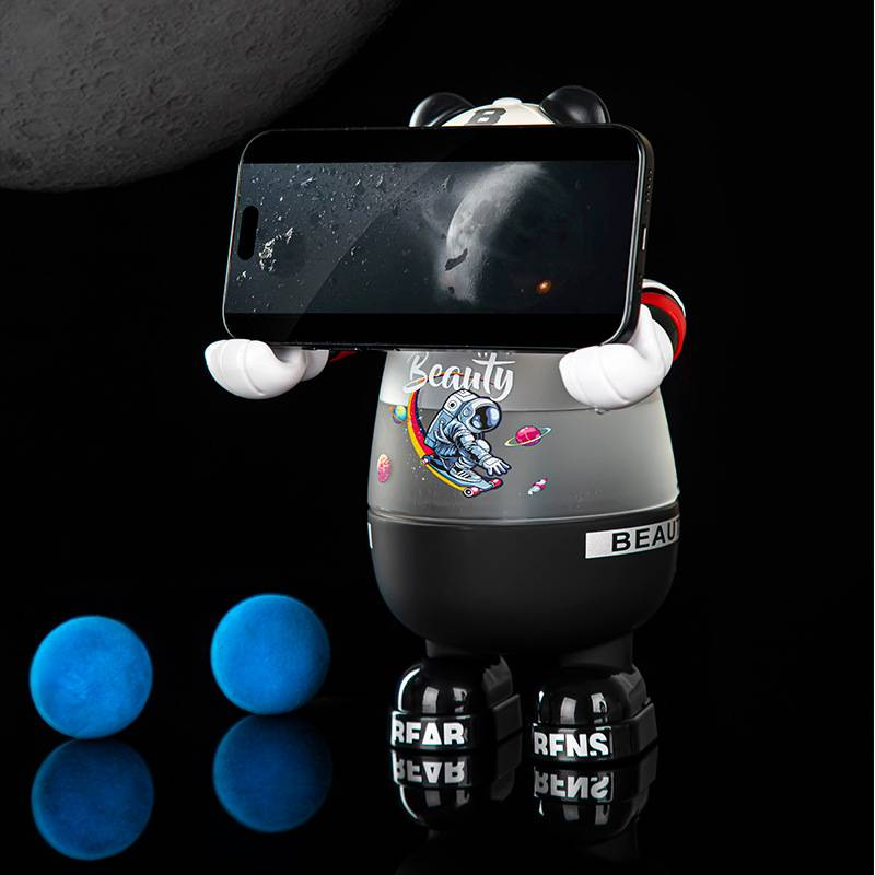 700 ml bērnu astronautu PP ūdens pudele, izskata līmeņa moderna pandas matēta ūdens krūze, pārnēsājama rokas salmiņu krūze studentiem, tehnoloģiskais dizains_voghion.com