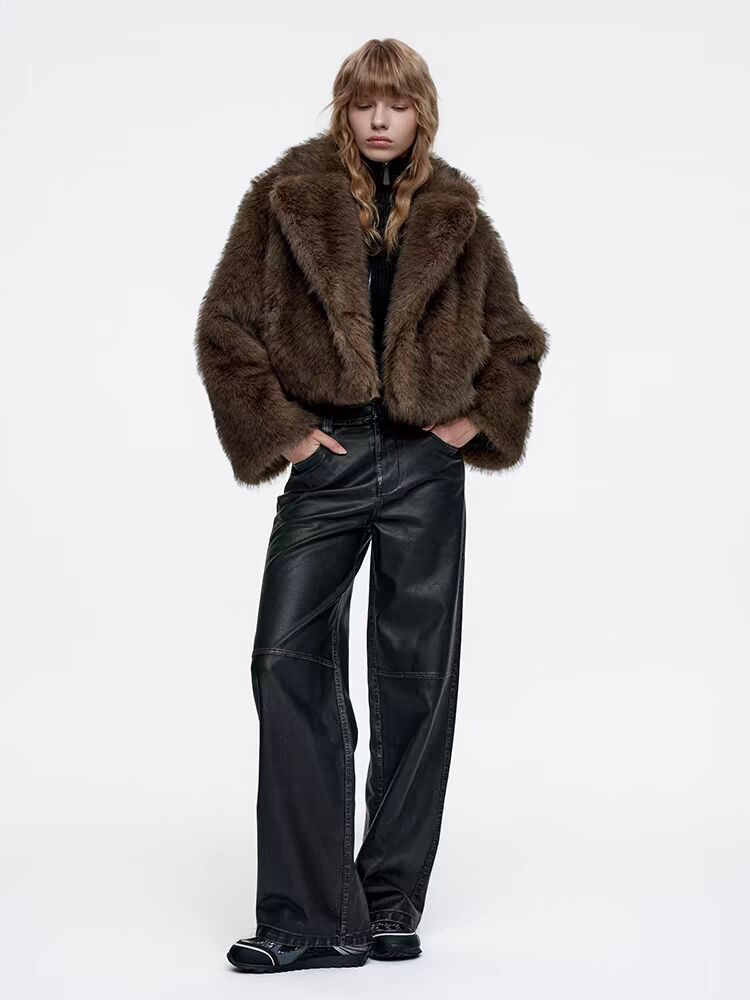 Schicker kurzer Damen Kunstpelzmantel mit Reverskragen, Winter Teddyjacke, elegantes Cropped Top für Streetwear & Casual_voghion.com