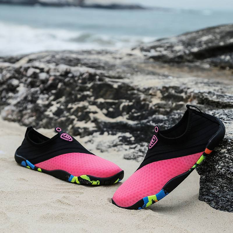 Water Socks – Barefoot Adventure Shoes For Rockpooling, Yoga & Beach Fitness (Anti-Cut/Grip Sole, Unisex)_voghion.com