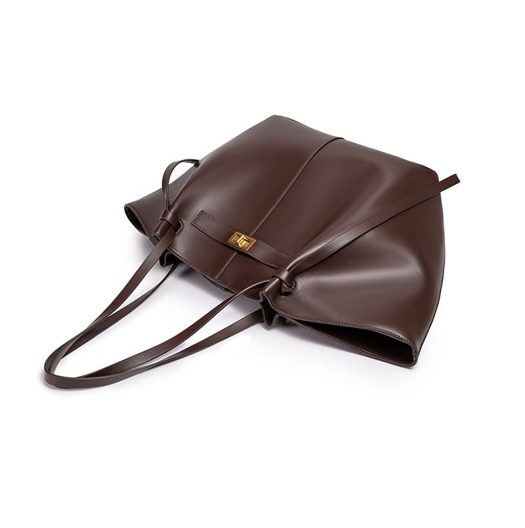 Women's Lightweight Large Capacity Batwing Shoulder Bag - Stylish Crossbody Purse With Magnetic Closure & Multiple Pockets (Brown/Black/Tan/Wine)_voghion.com