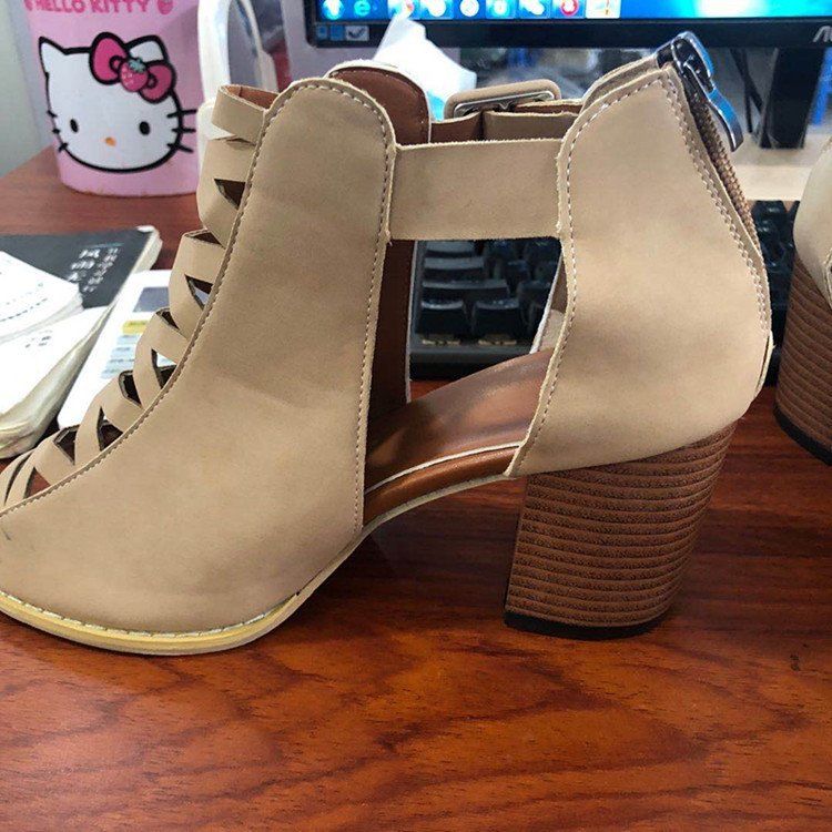 Plus-size strappy sandals Women's chunky heel lightweight strap ankle strap sandals_voghion.com