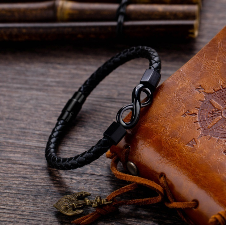 Bracciale da uomo Fashion Simple Infinite in pelle nero/argento_voghion.com