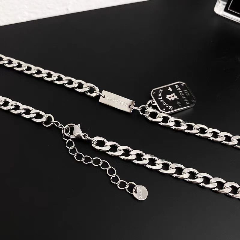 Lucky Nameplate Necklace Men's Trendy Versatile Cross-border Jewelry Fashion Hip-hop Accessories Collarbone Chain Sweater Chain Does Not Fade_voghion.com
