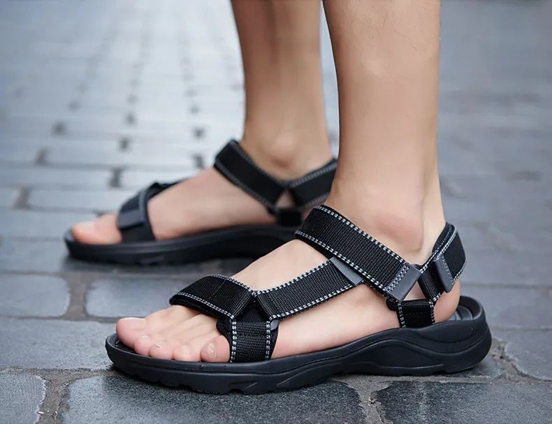 Herren Sandalen rutschfeste Sommer Flip Flops Hochwertige Outdoor Strand Hausschuhe Freizeitschuhe Günstige Herrenschuhe Wasserschuhe_voghion.com