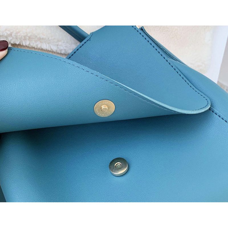 Fashionable and minimalist for women in summer, large capacity single shoulder crossbody bag, 2024 new Korean version_voghion.com