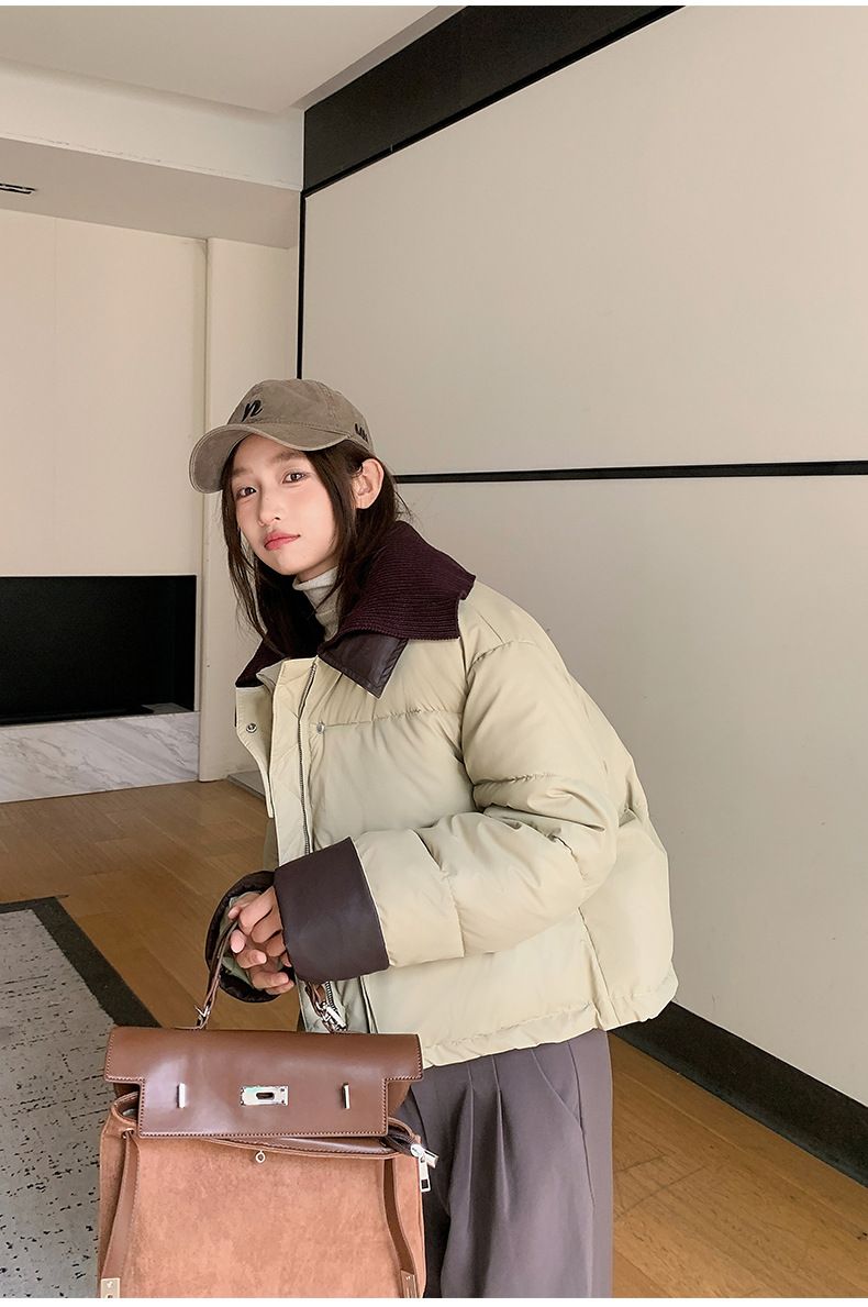 2024 European Knitted Short Down Jacket Women's Winter Fashion Splicing Doll Collar Cotton Coat Trend_voghion.com
