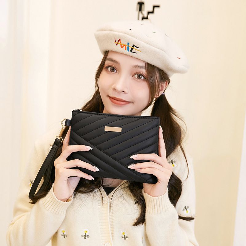 Embroidered mobile phone bag small package large capacity women's bag fashionable all match handbag_voghion.com