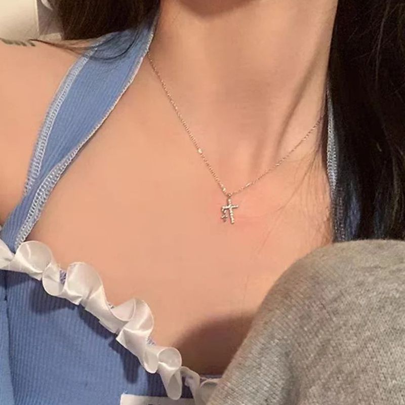 Cross Zircon Necklace For Women, Light Luxury, Exquisite, High-end Feel, Ins Style, Minimalist Cold Style Clavicle Chain_voghion.com