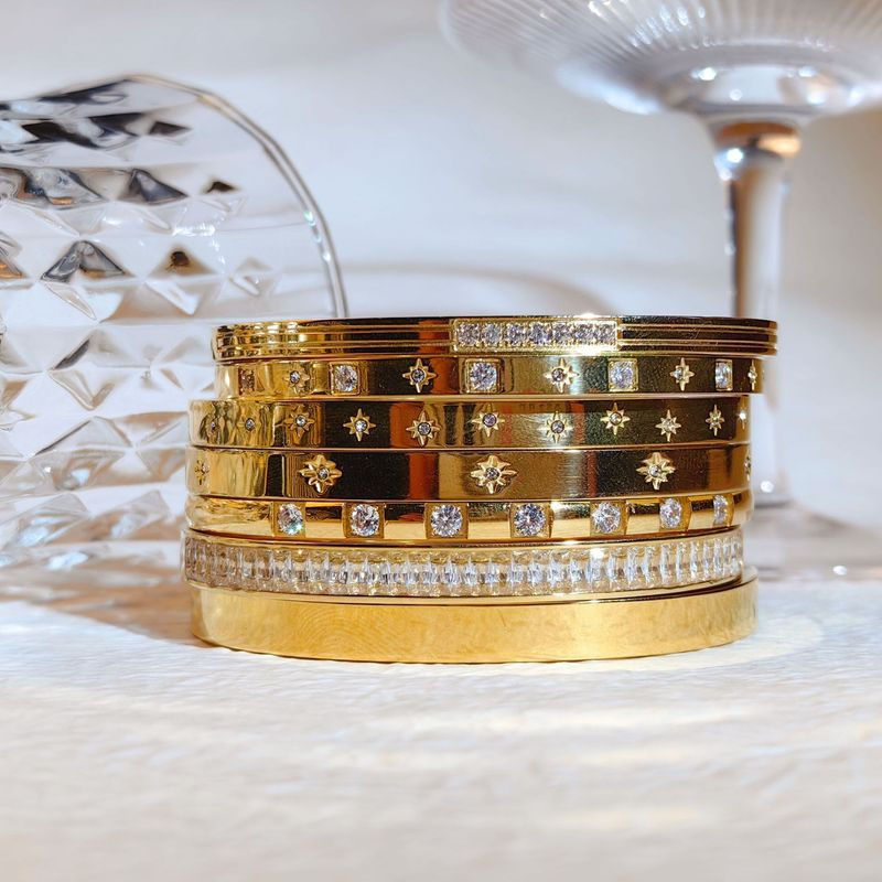 Zapestnica iz pozlačenega cirkona iz nerjavečega jekla Instagram Wind Titanium Hexagram Star Buckle_voghion.com