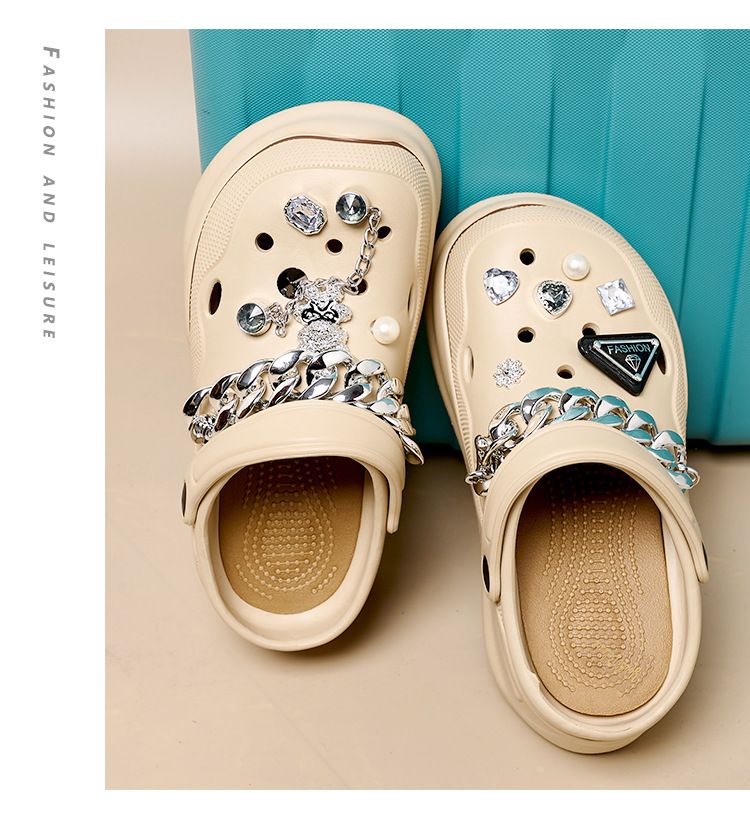 2024 nuove pantofole estive del commercio estero per le donne scarpe da spiaggia all'aperto con suola morbida traspirante rinforzata con foro in EVA sandali da spiaggia all'ingrosso_voghion.com