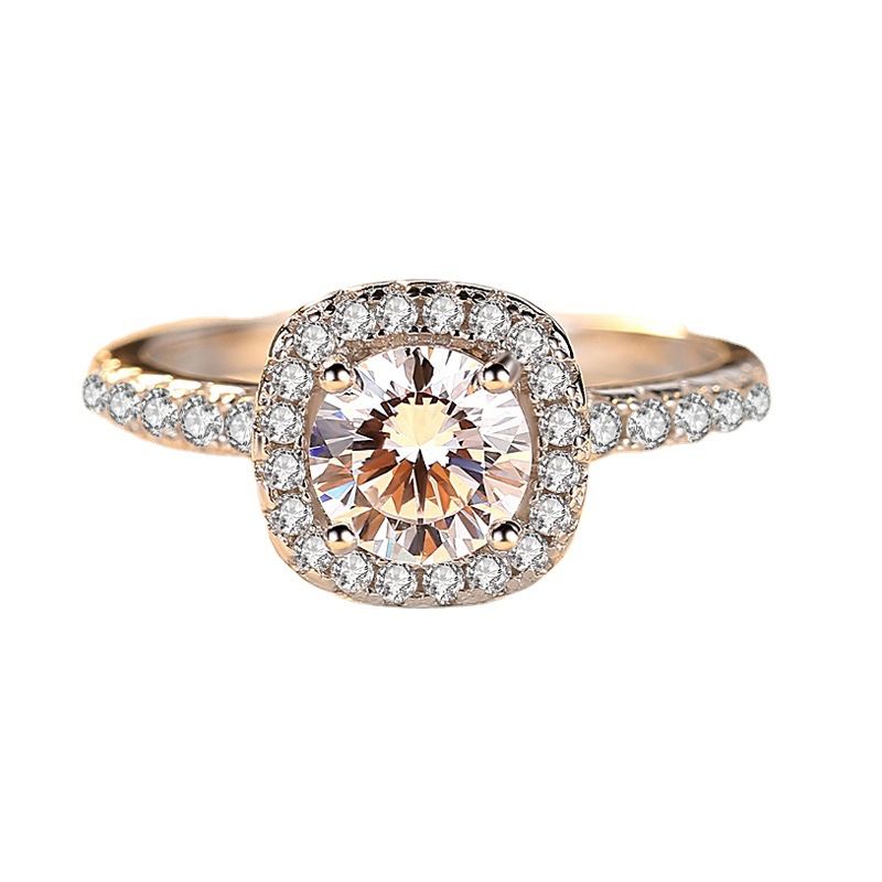Silber für Frauen Neue quadratische Tasche im koreanischen Stil Ein Karat Moissanite Micro Pave Vier-Zinken-Fassung Ring_voghion.com