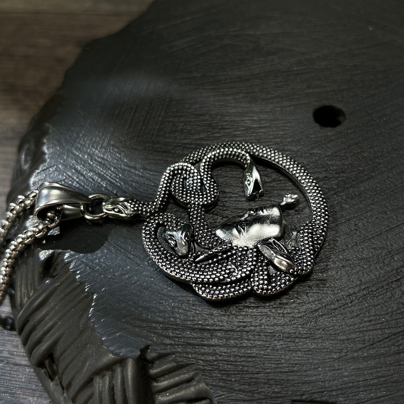Egyptian Mythical Snake Fefor Men Head Pendant Personalized Stainless Steel Necklace For Men_voghion.com