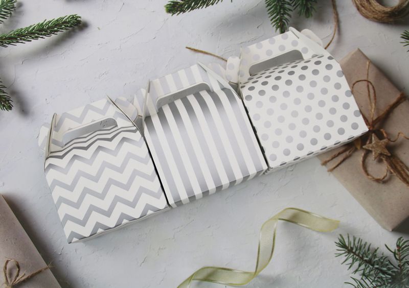Spot Handtrageverpackungsbox Backverpackungsbox gestreifte gepunktete Handtragebox Gebäckbox im westlichen Stil Dessertkuchenbox ohne Innenfach_voghion.com
