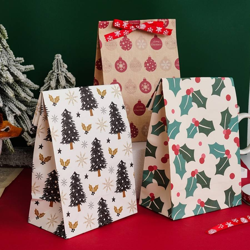 5pcs Christmas gift packaging bags holiday parties cute Christmas trees snowmen flat mouth paper bags baking candies chocolate cookies bags_voghion.com