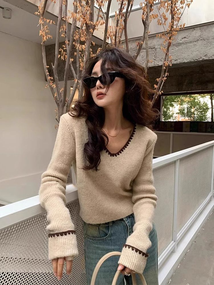 Color-Block V-Neck Short Sweater Knitted For Women Autumn Winter Design Loose Soft Base Layer Inner Wear Top_voghion.com