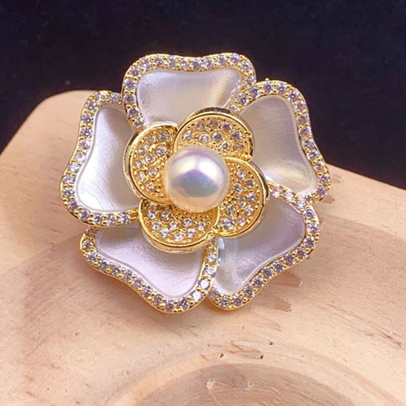 Spilla di camelia leggera e lussuosa, spilla floreale di alta qualità, gioiello da donna, versatile, per cappotto e corpetto._voghion.com