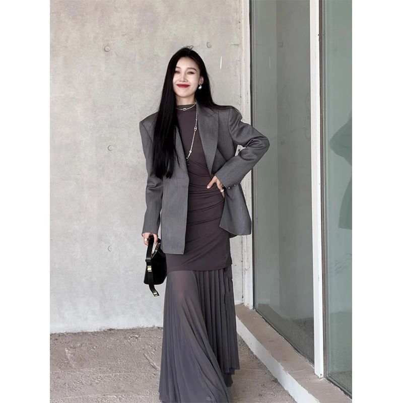 25 Spring New French Style Elegant Light Luxury High-End Simple Commuting Gray Blazer Dress Set For Women_voghion.com