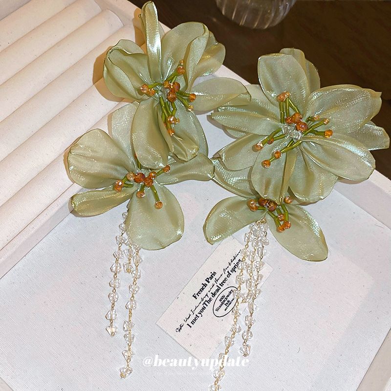 Silver Needle Forest Green Fabric Flower Exaggerated Elegant High-end Atmosphere Fairy Princess Style Earrings_voghion.com
