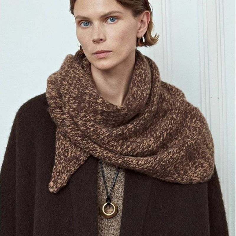 Nordic-Inspired Plaid Scarf Wrap – Soft Wool Blend Triangle Shawl (3 Stylish Colors, Extra-Long 175cm, Unisex Cold-Weather Essential)_voghion.com