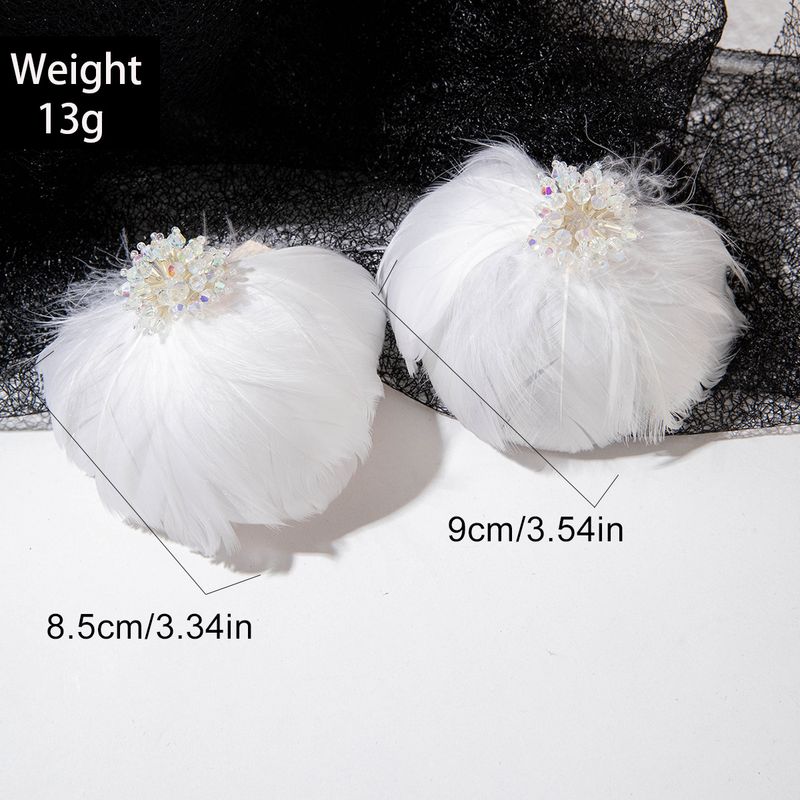 Soft White Feather Niche Design Gentle Stud For Women High-end Tassel Earrings Jewelry_voghion.com