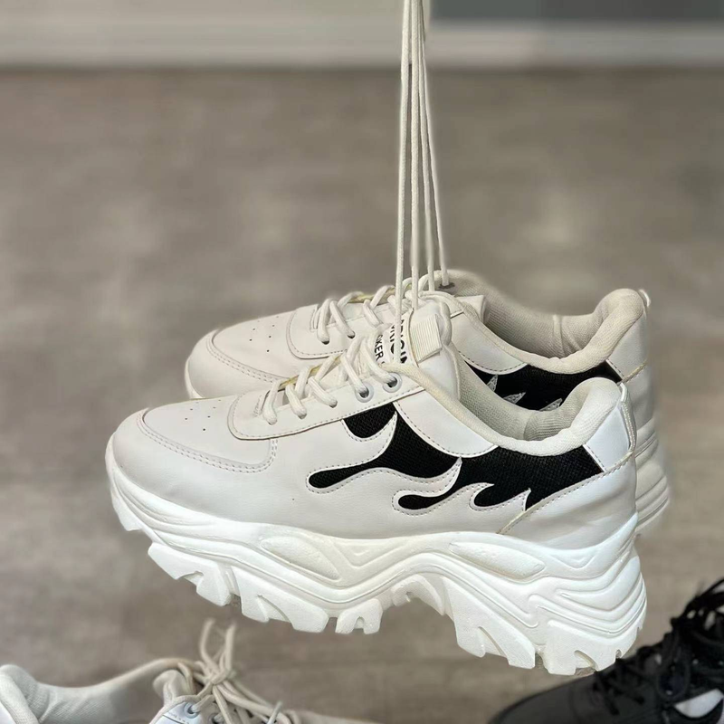 Γυναικείο δερμάτινο μοτίβο με χοντρή σόλα, μεγάλου μεγέθους, διακοσμημένο με casual σπορ στυλ_voghion.com