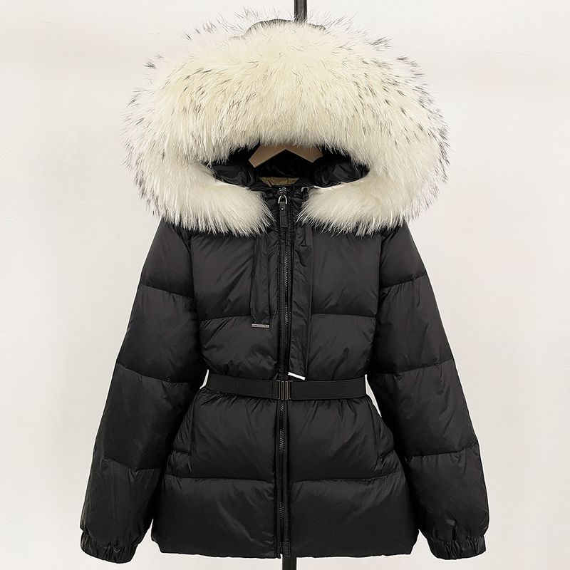 Piumino da donna con cappuccio in pelliccia di procione di alta qualità - Parka invernale lungo con bordo in pelliccia staccabile e laccio in vita, imbottitura in piumino d'anatra bianca al 90%_voghion.com