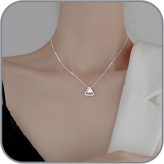 Collana con piccola catena a croce e ciondolo a forma di cuore, semplice, regalo per le donne._voghion.com