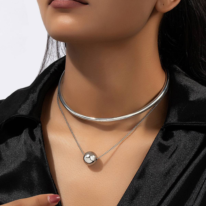 Small fashion simple design with a handsome texture of layered round ball necklace collar combination_voghion.com