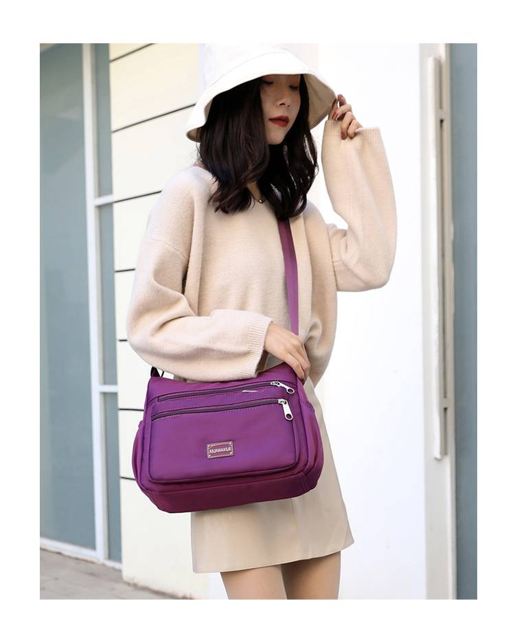 Large Capacity Oxford Cloth Shoulder Bag - Stylish Crossbody Bag for Middle-Aged Moms - Durable Canvas Tote_voghion.com