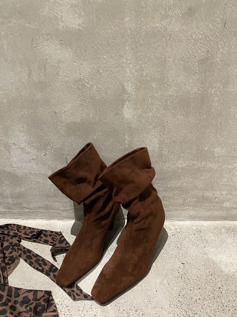 French Women's,2025 Autumn And Winter New Pointed Toe Color Casual Short Boots_voghion.com