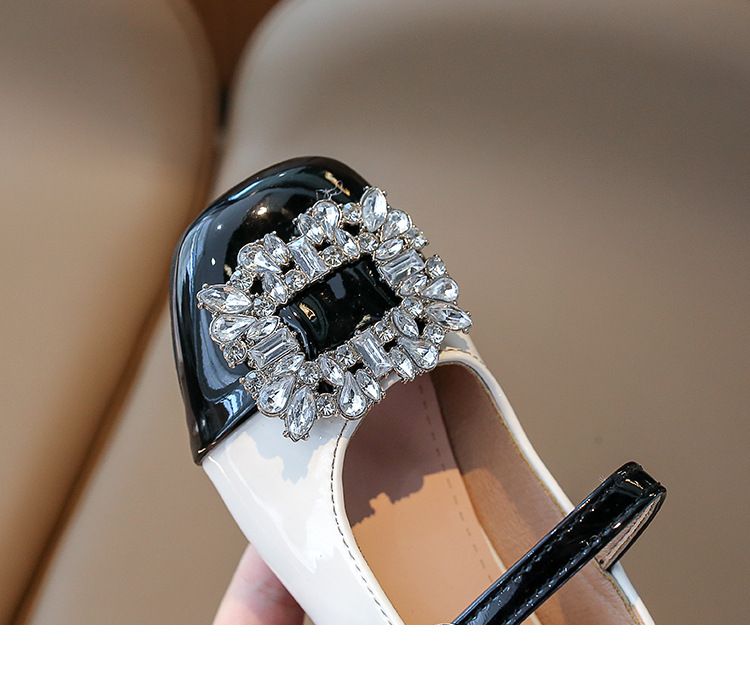 Mutter & Kinder großzügige Schnalle Mädchen Prinzessin Schuhe Strass flacher Mund kleine Lederschuhe 2024 Herbst neue Kinder Einzelschuhe zur Lieferung_voghion.com