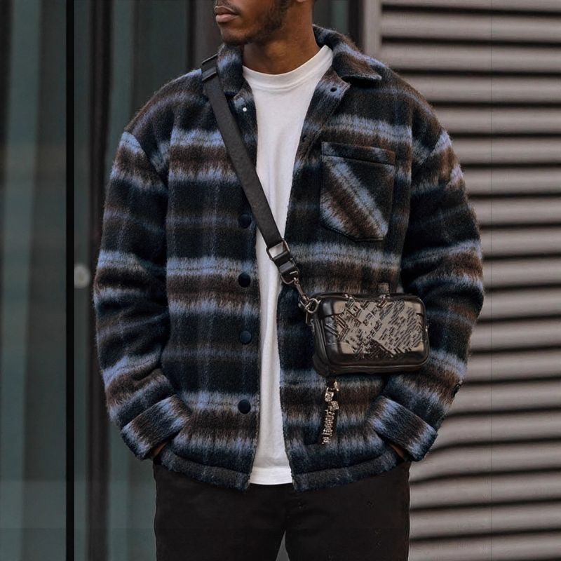 Jaqueta Camisa Xadrez Oversized Masculina – Flanela Quente de Inspiração Coreana (P-GG, Xadrez Azul/Preto/Bege)_voghion.com