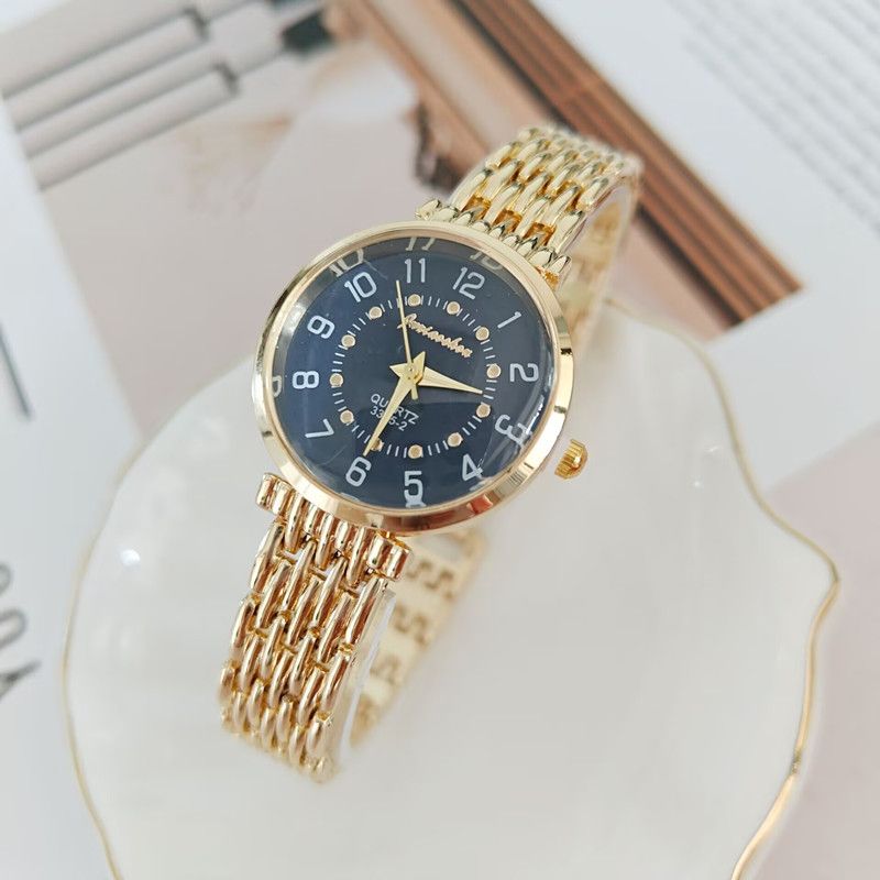 Relógio de pulso feminino com pulseira de quartzo digital trevo de quatro folhas e borboleta_voghion.com