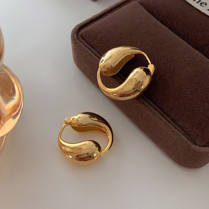 Tai Chi Liquid Water Drop Hoop Unique Design For Women Metal Elegant High-end Earrings_voghion.com